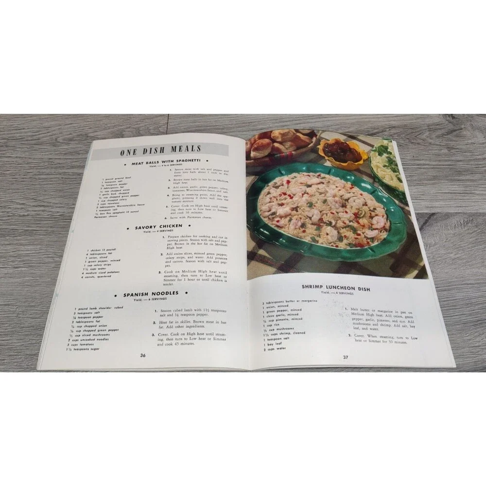 VTG 1950 Carefree Cooking Electrically Cookbook Edison Electric Institute Recipe